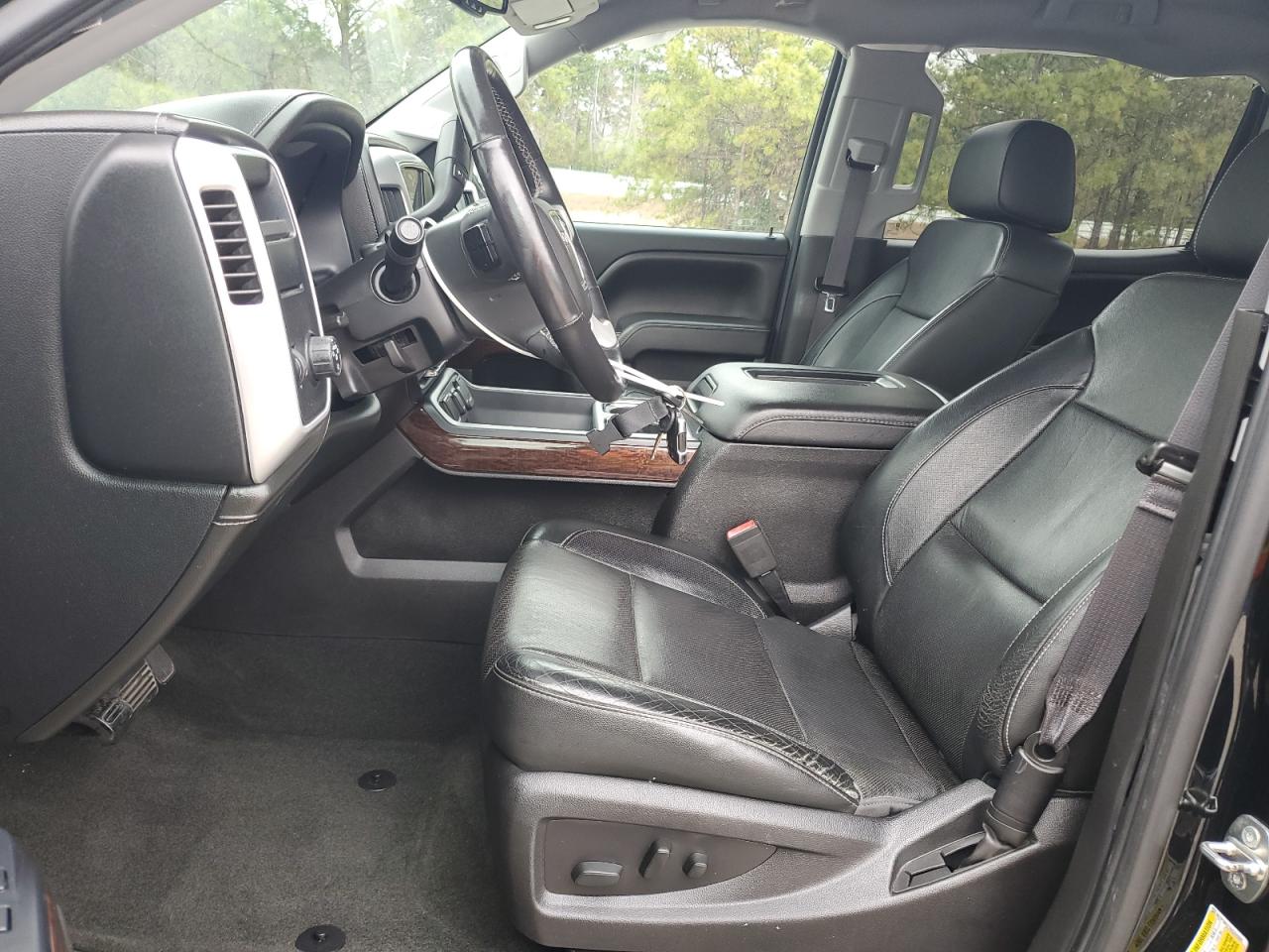 2017 GMC Sierra - Image 7