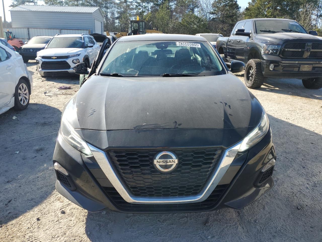 2022 Nissan Altima - Image 5