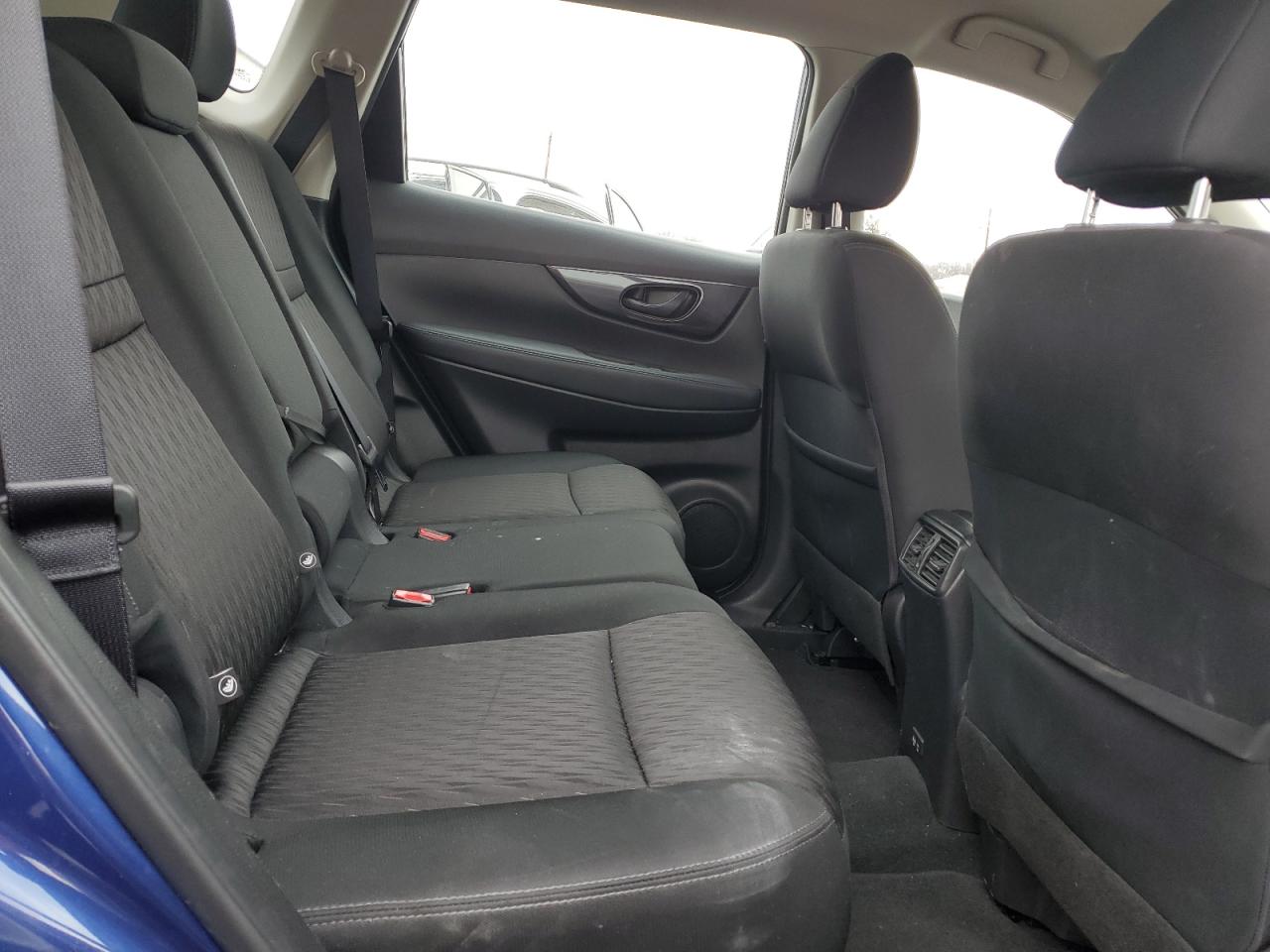 2019 Nissan Rogue - Image 10