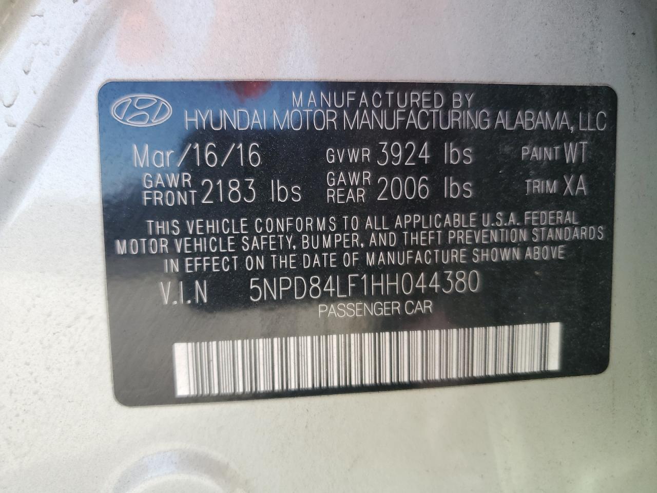 2017 Hyundai Elantra - Image 12