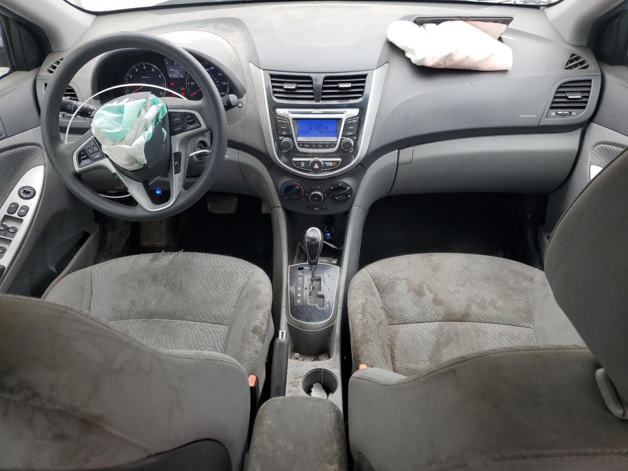 2014 Hyundai Accent - Image 8