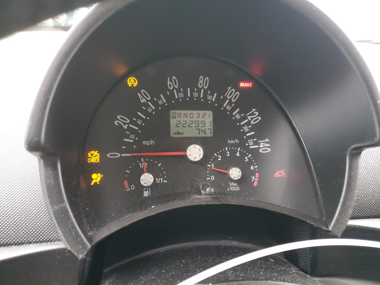 2004 Volkswagen Beetle - Image 9