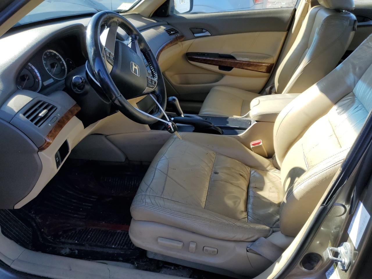 2009 Honda Accord - Image 7