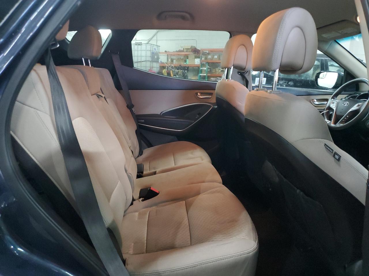 2017 Hyundai Santa Fe - Image 11