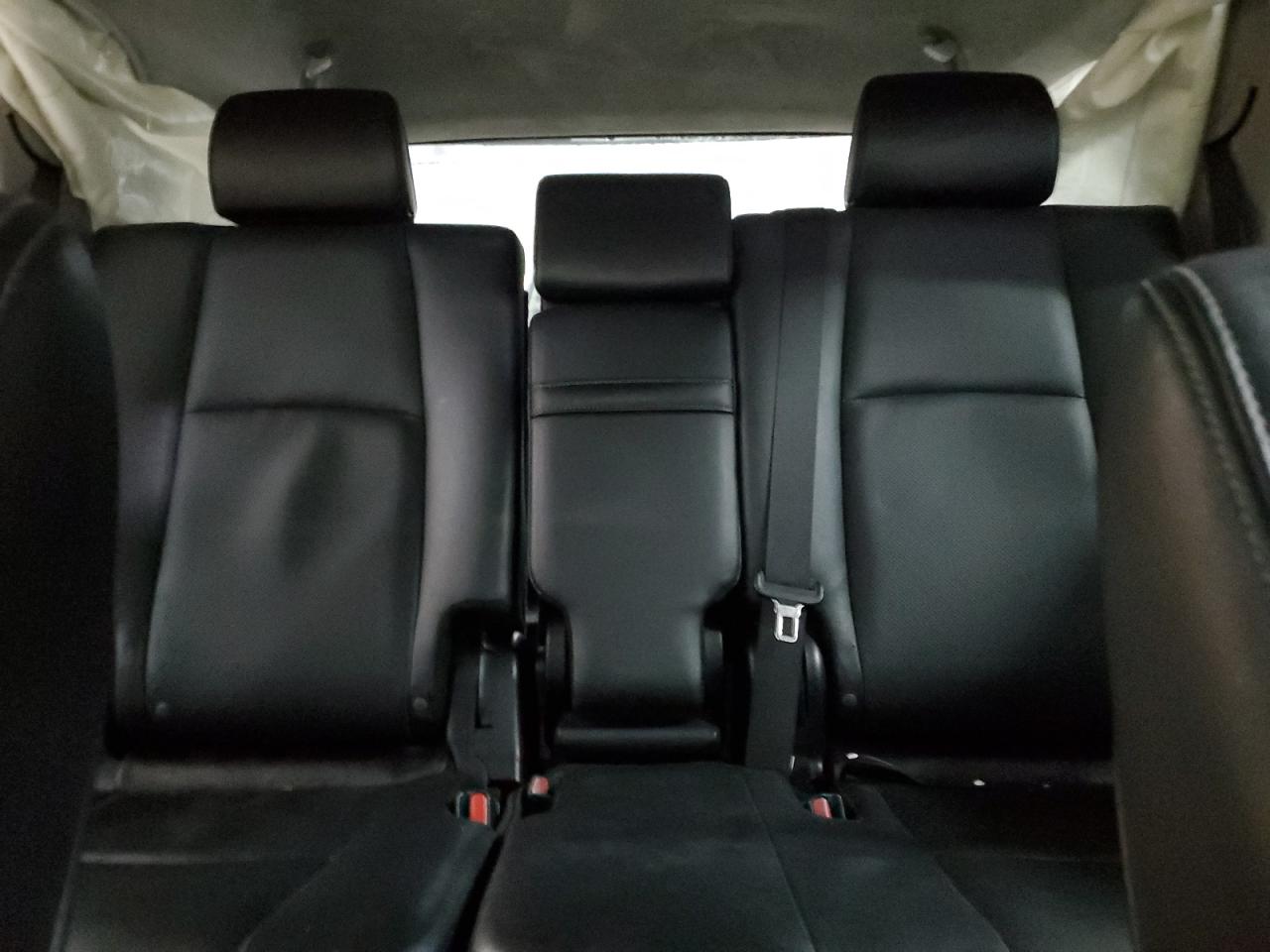 2015 Toyota 4Runner - Image 10