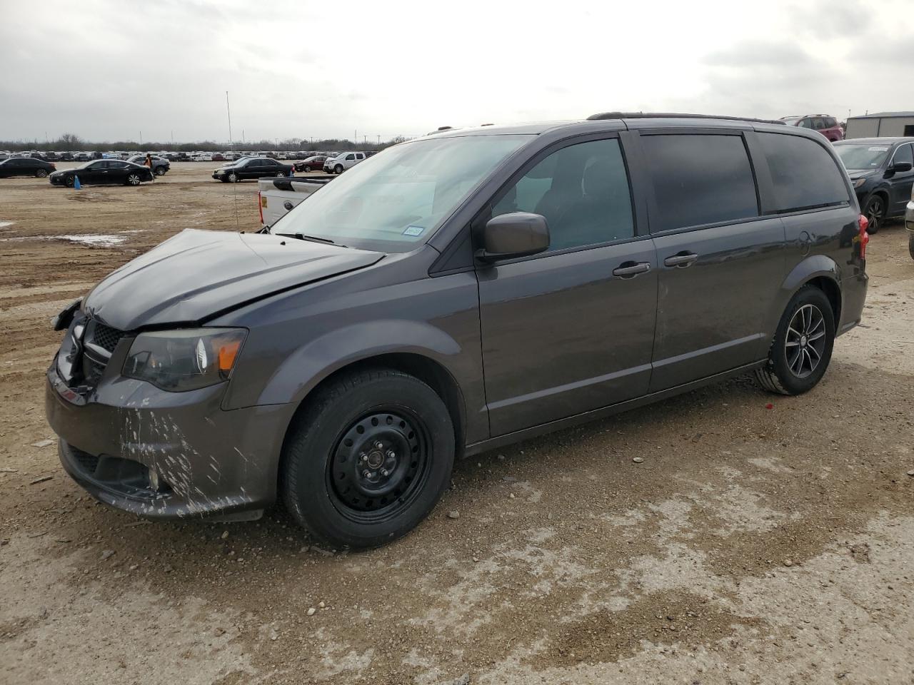 2019 Dodge Caravan - Image 1
