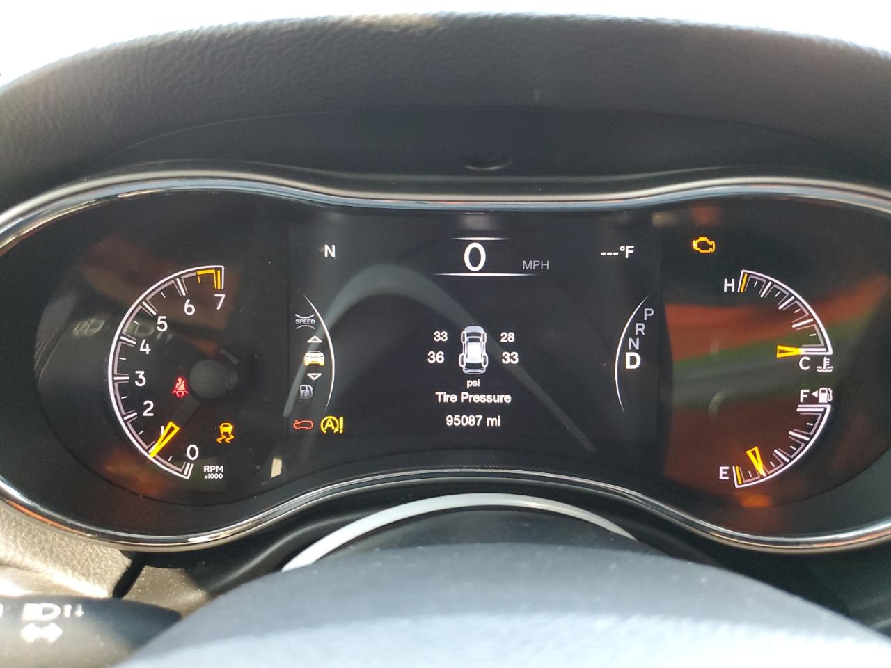 2018 Jeep Grand Cherokee - Image 9
