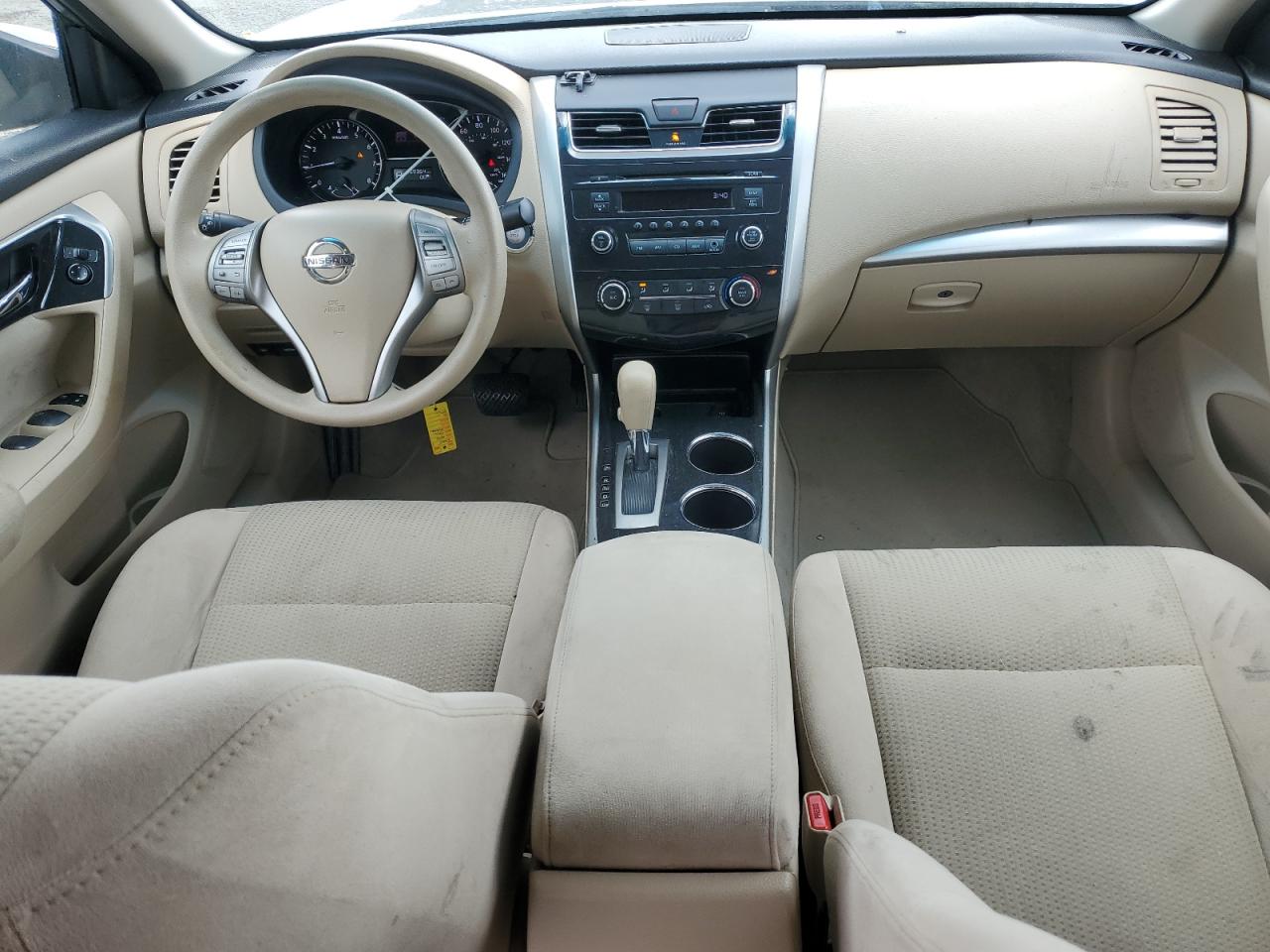 2014 Nissan Altima - Image 8