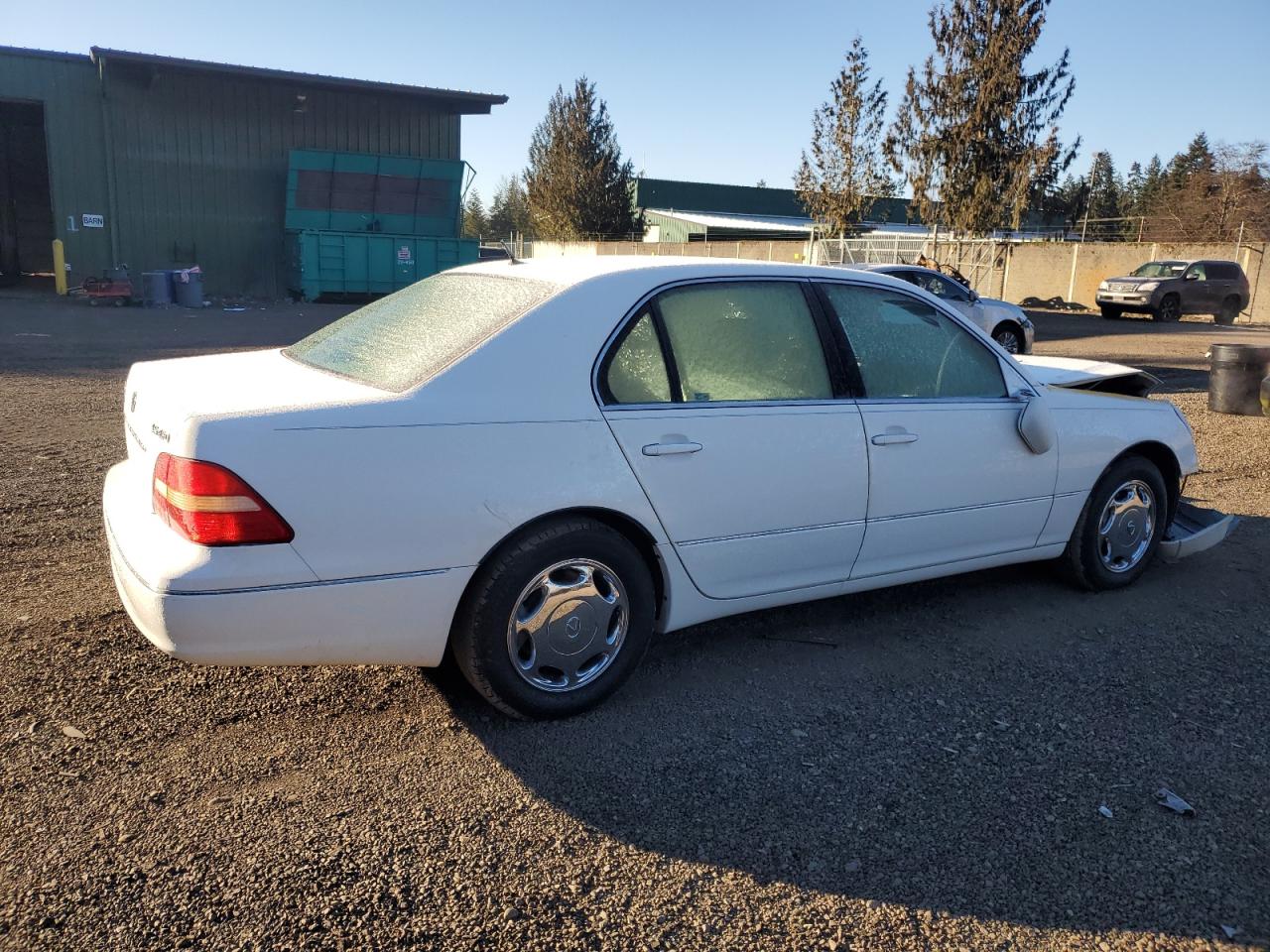 2001 Lexus LS - Image 3