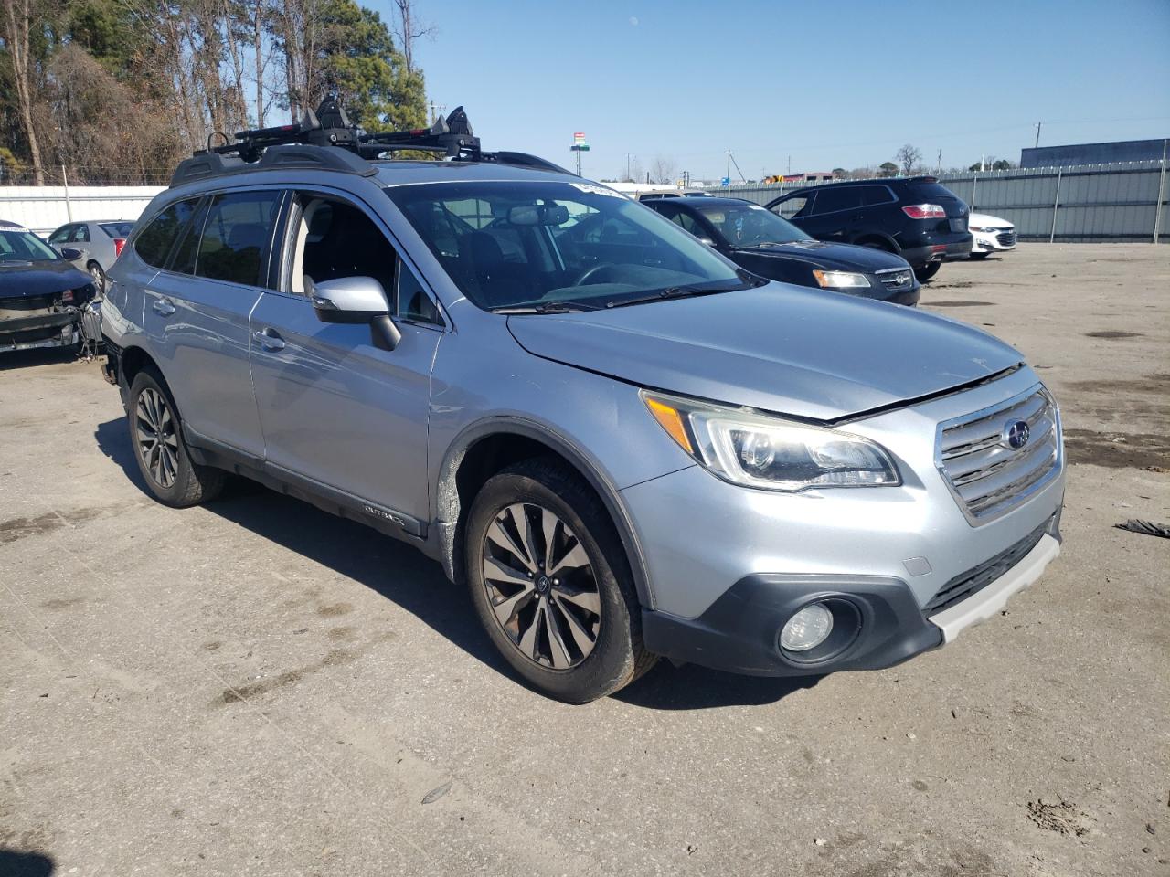 2015 Subaru Outback - Image 4