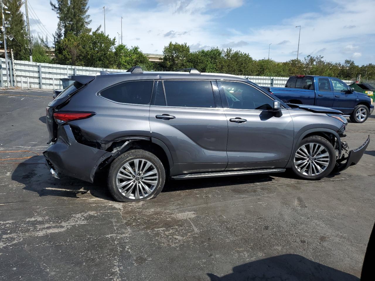 5TDFZRAH6NS109432 TOYOTA HIGHLANDER 2022