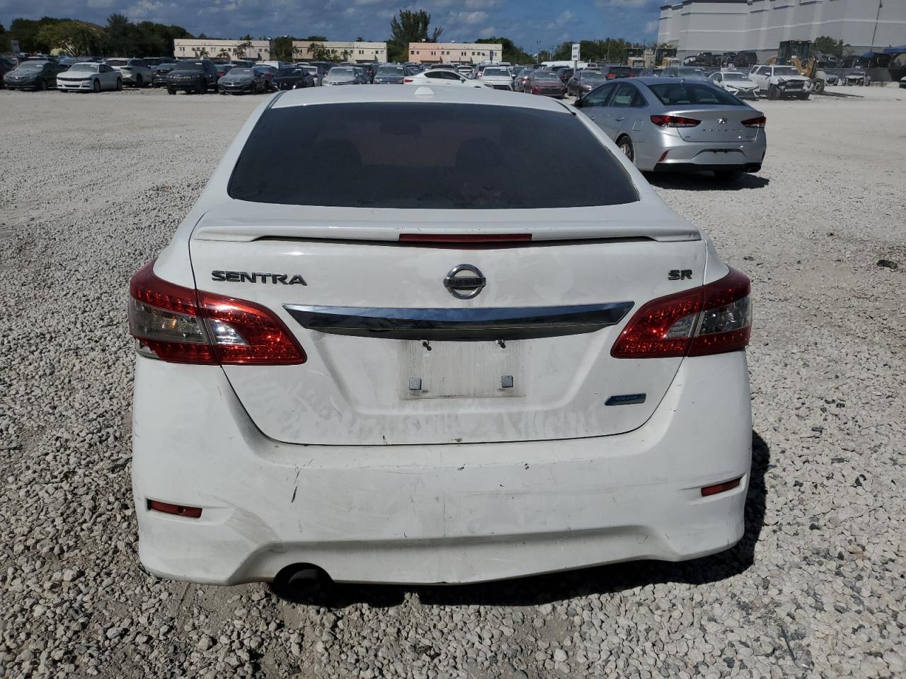 2014 Nissan Sentra - Image 6