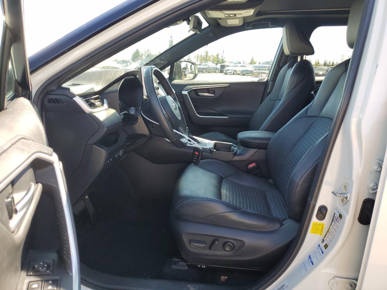 4T3E6RFV8MU037696 TOYOTA RAV4 2021