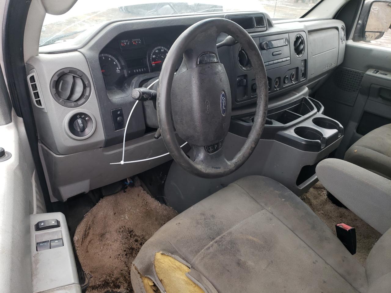 2013 Ford Econoline - Image 8