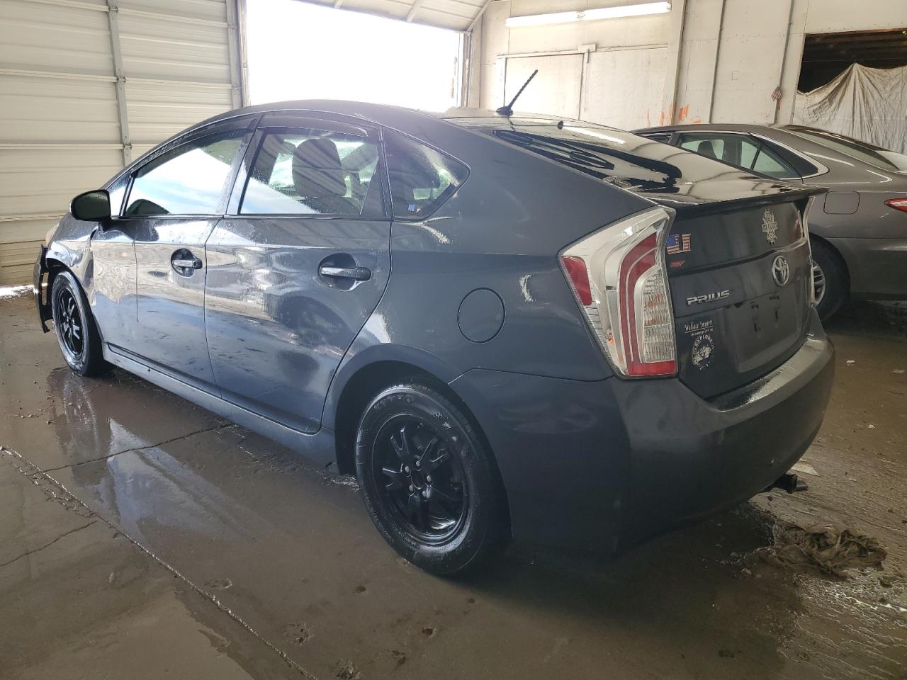 2012 Toyota Prius - Image 2