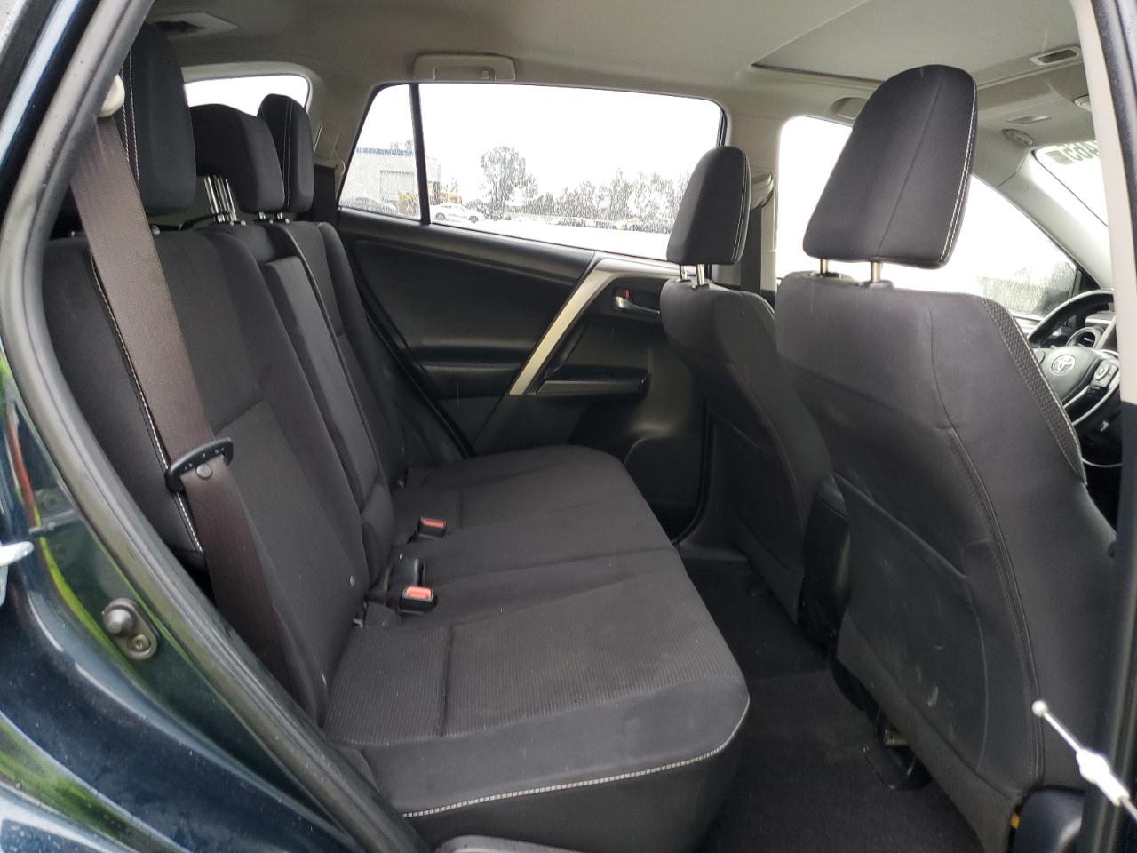 2018 Toyota RAV 4 - Image 11