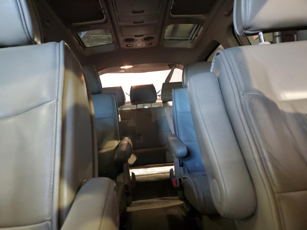 2004 Nissan Quest - Image 10