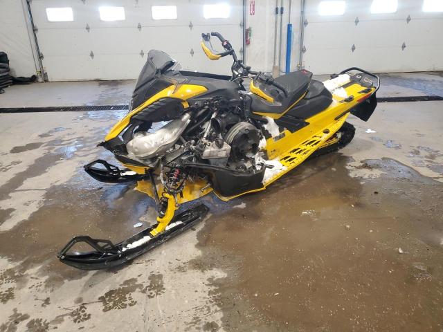 2023 SKIDOO RENEGADE