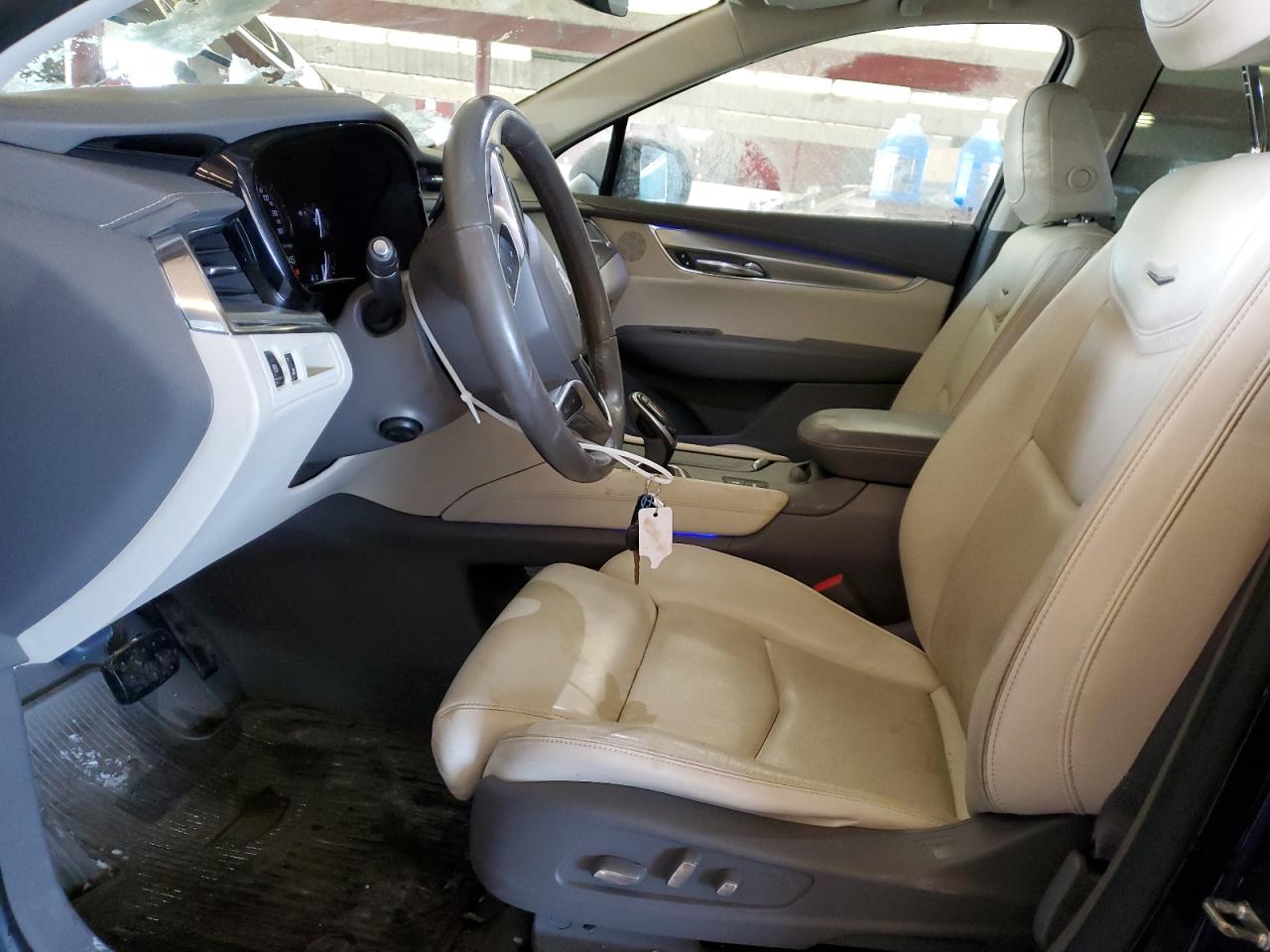 2017 Cadillac XT5 - Image 7