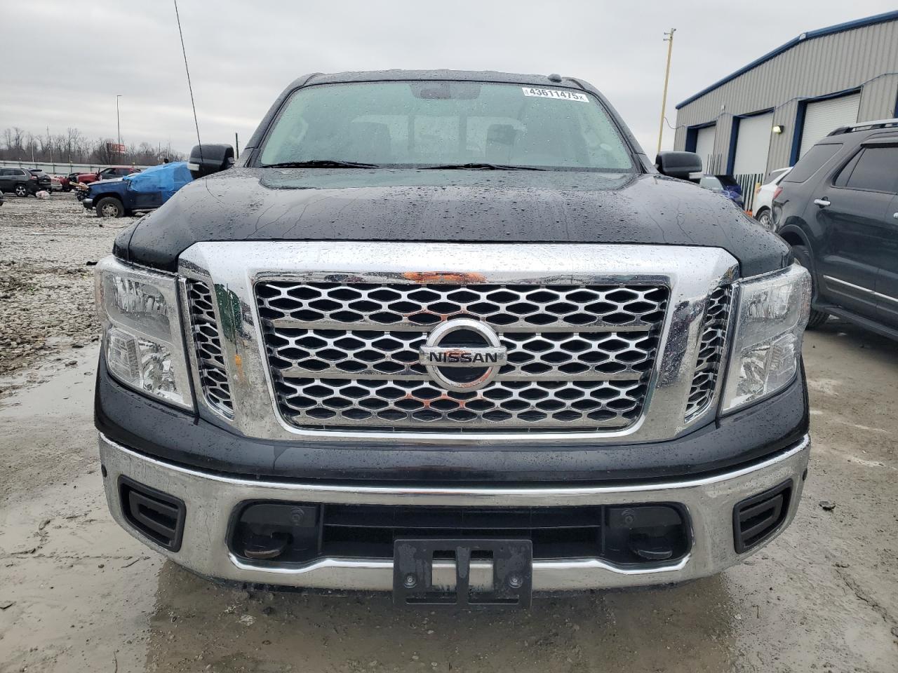 1N6AA1E55JN547472 NISSAN TITAN 2018