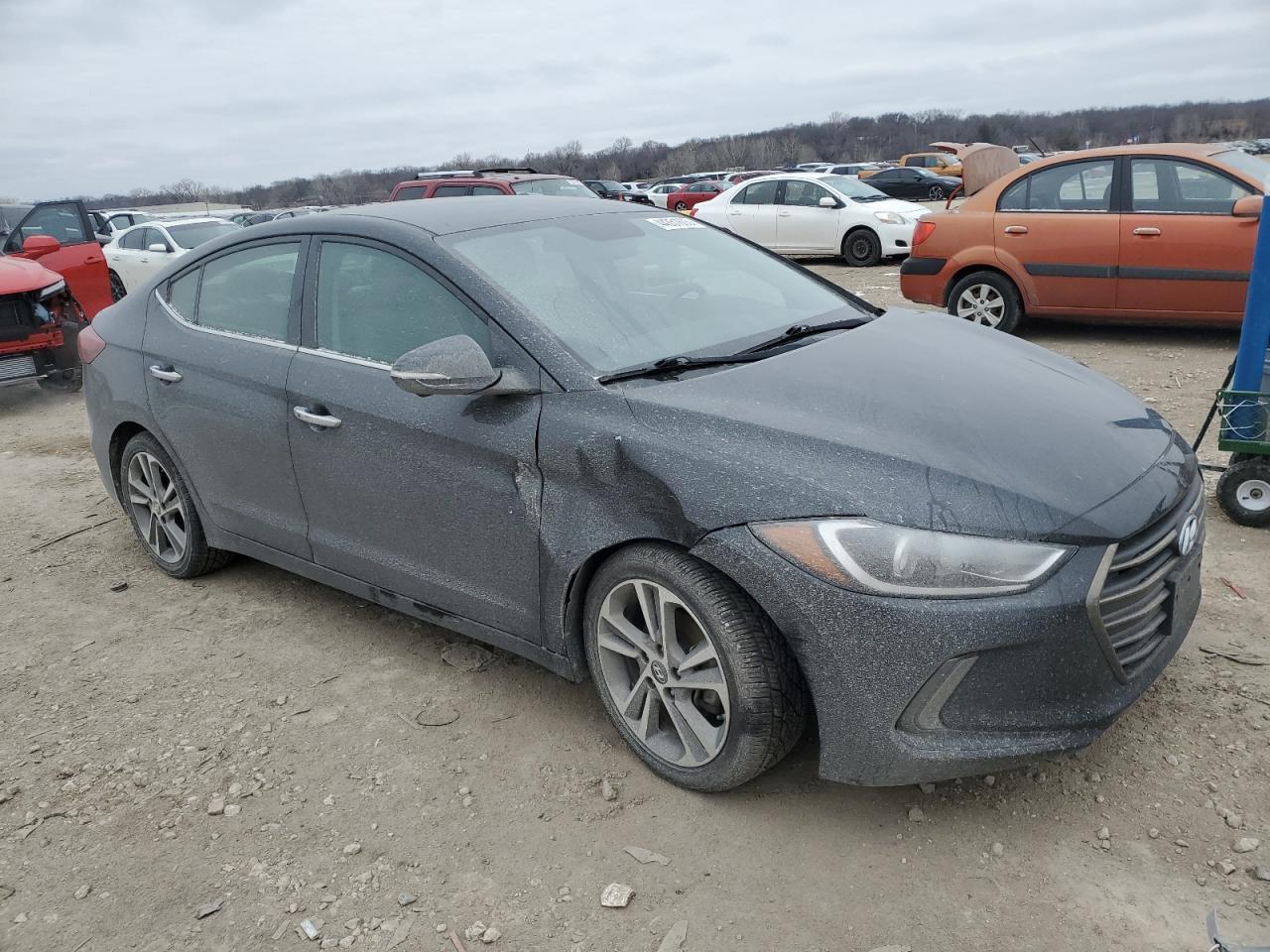 2017 Hyundai Elantra - Image 4
