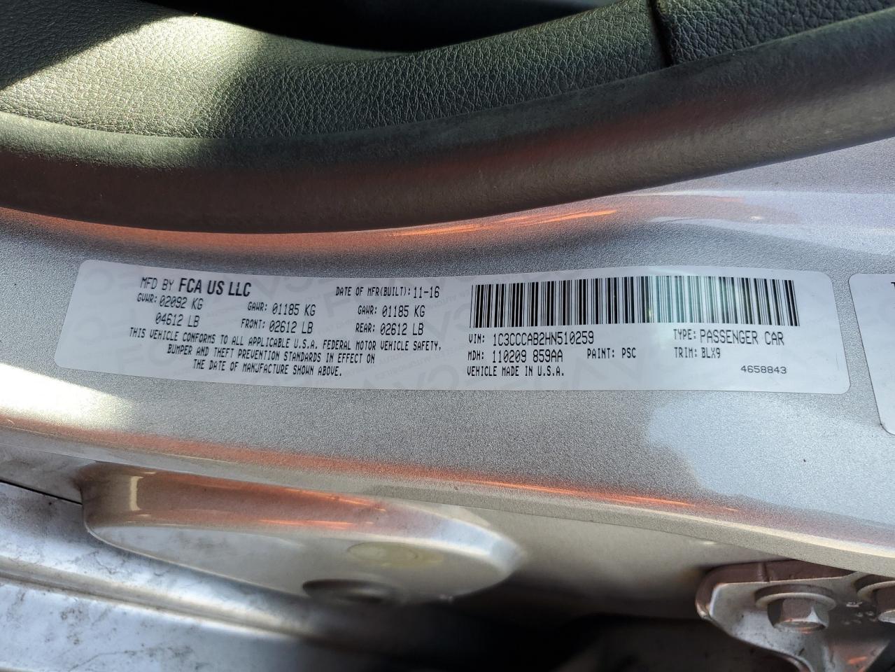 2017 Chrysler 200 - Image 15