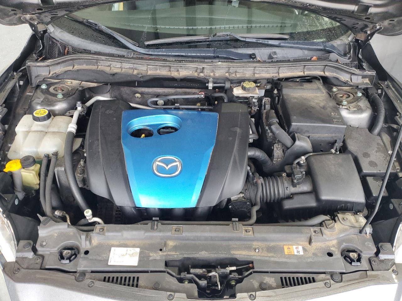 2013 Mazda 3 - Image 12