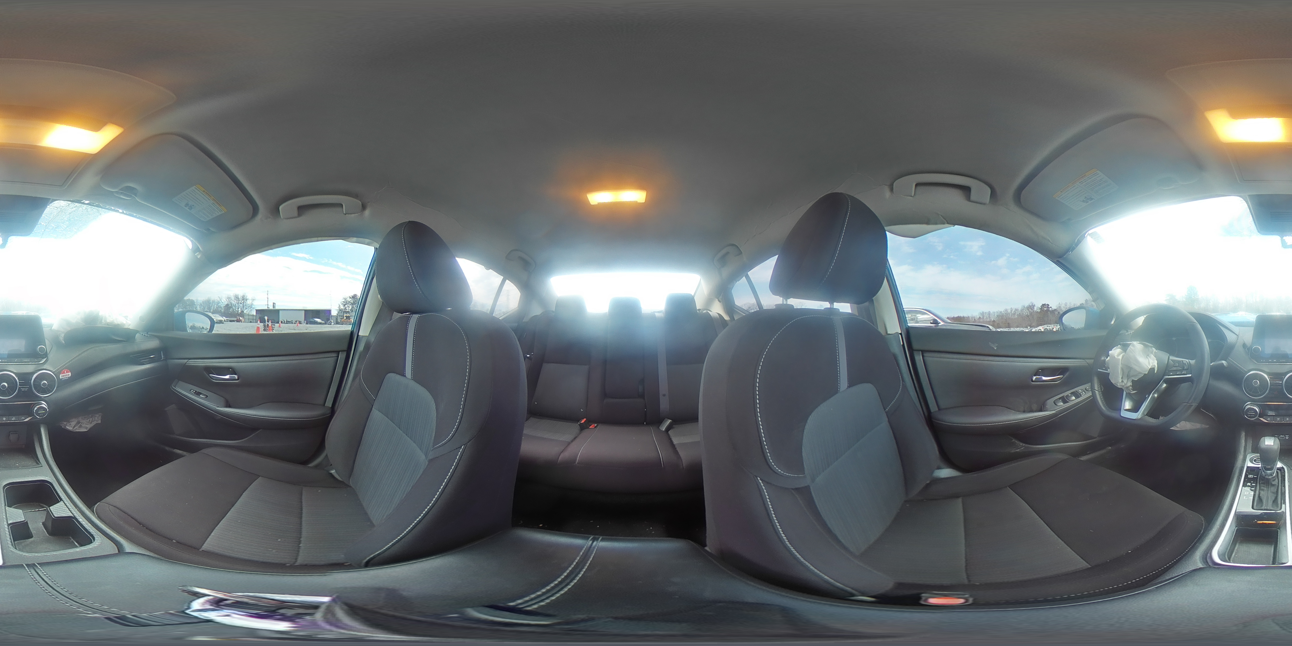 2021 Nissan Sentra - Image 13