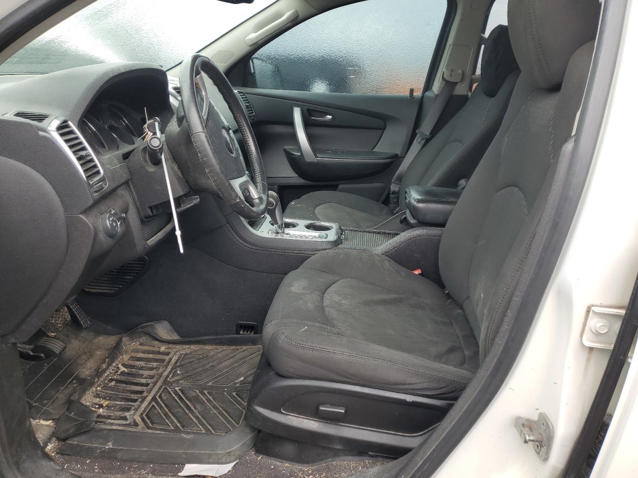 2010 GMC Acadia - Image 7