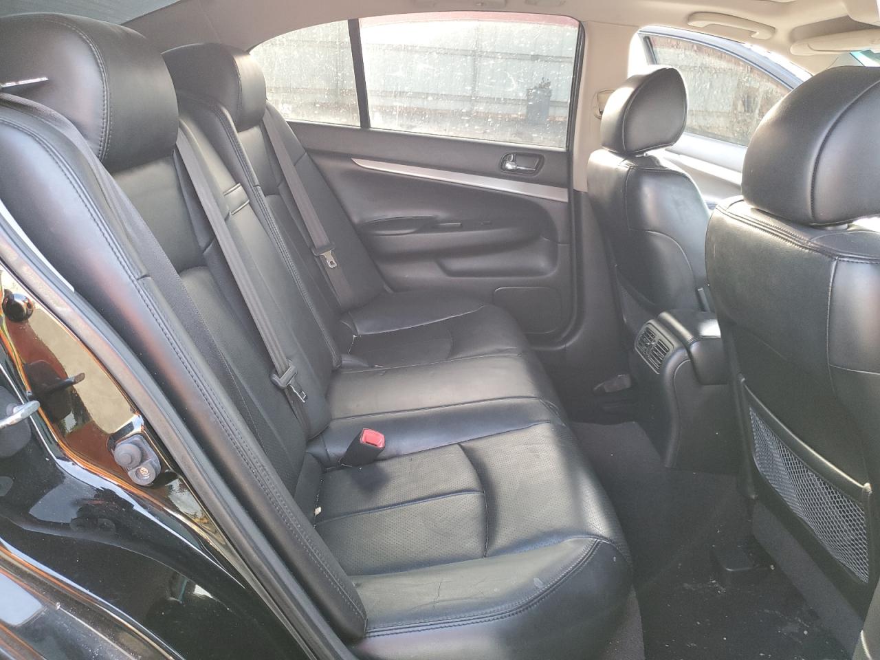 2013 Infiniti G - Image 10