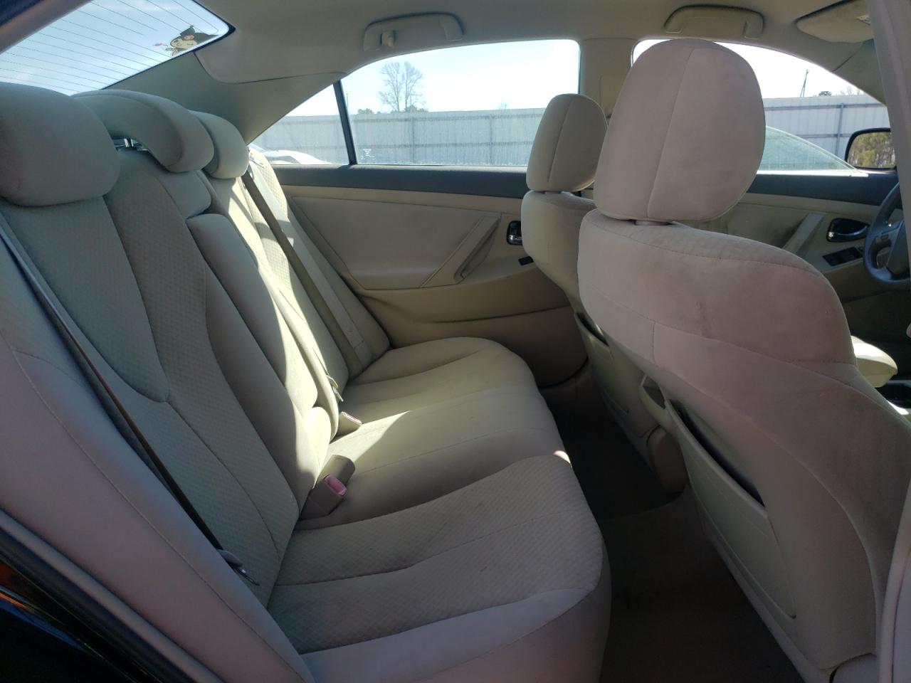 2009 Toyota Camry - Image 10