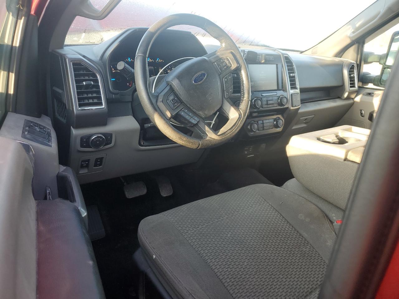 2015 Ford F-150 - Image 8