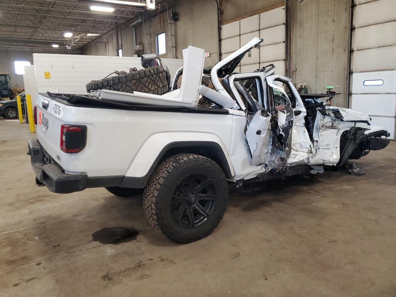 2020 Jeep Gladiator - Image 3