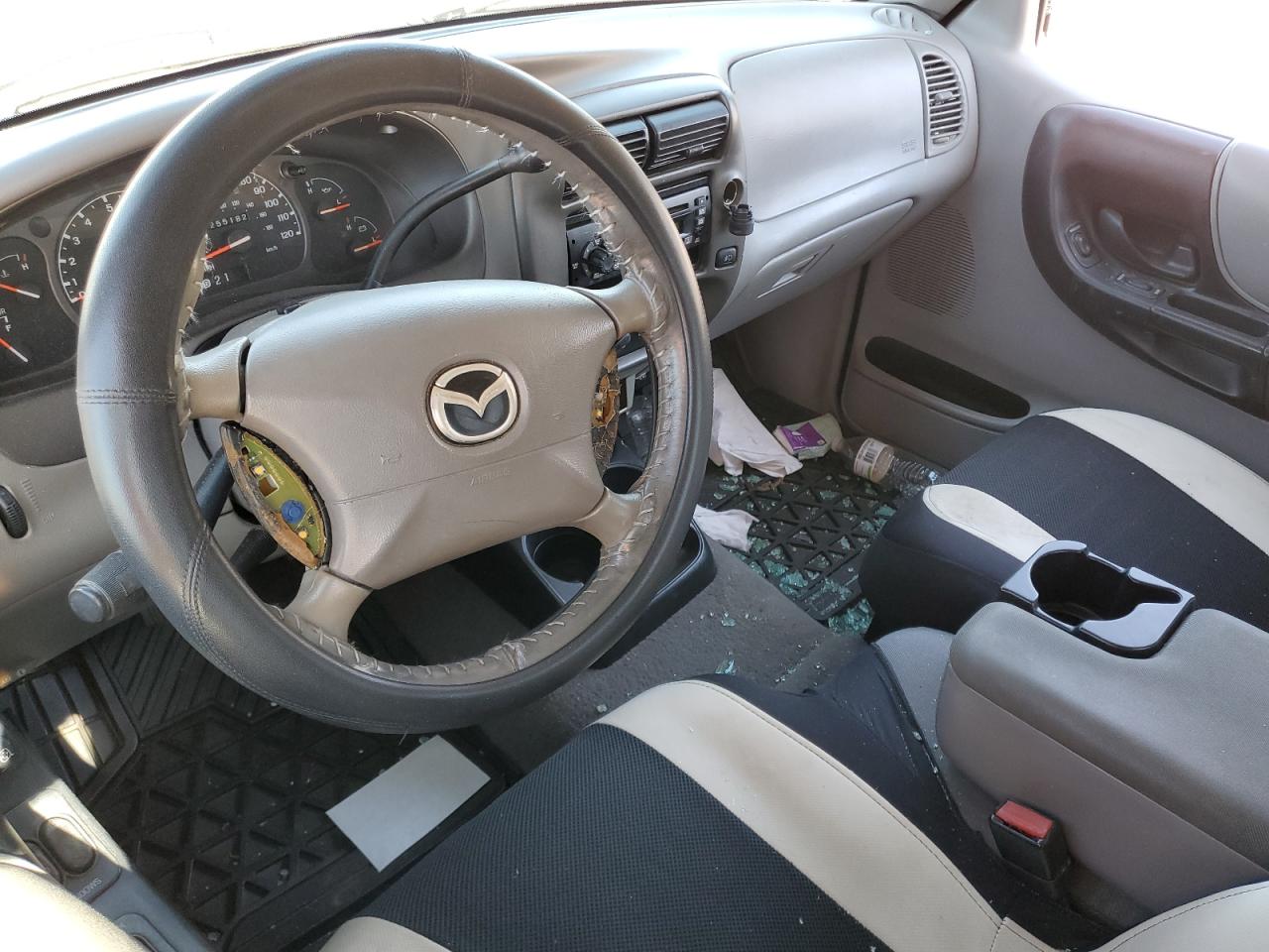 2001 Mazda B-series - Image 8