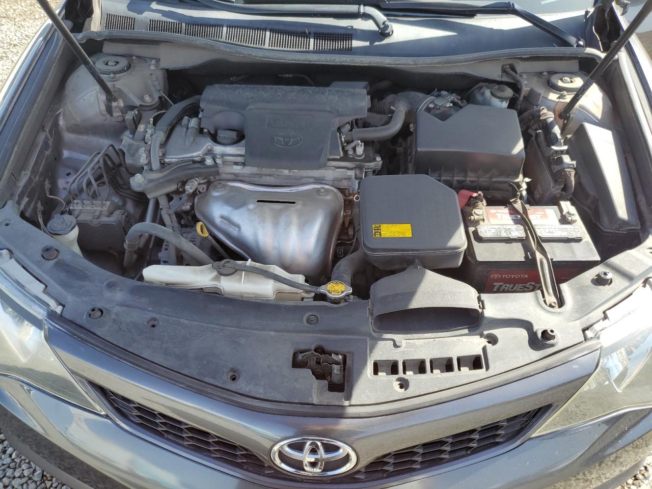 2014 Toyota Camry - Image 11