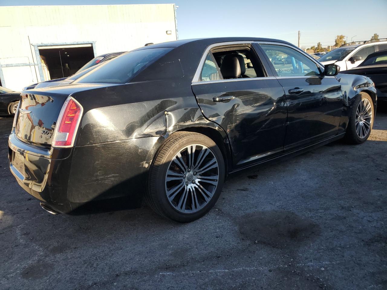 2013 Chrysler 300 - Image 3