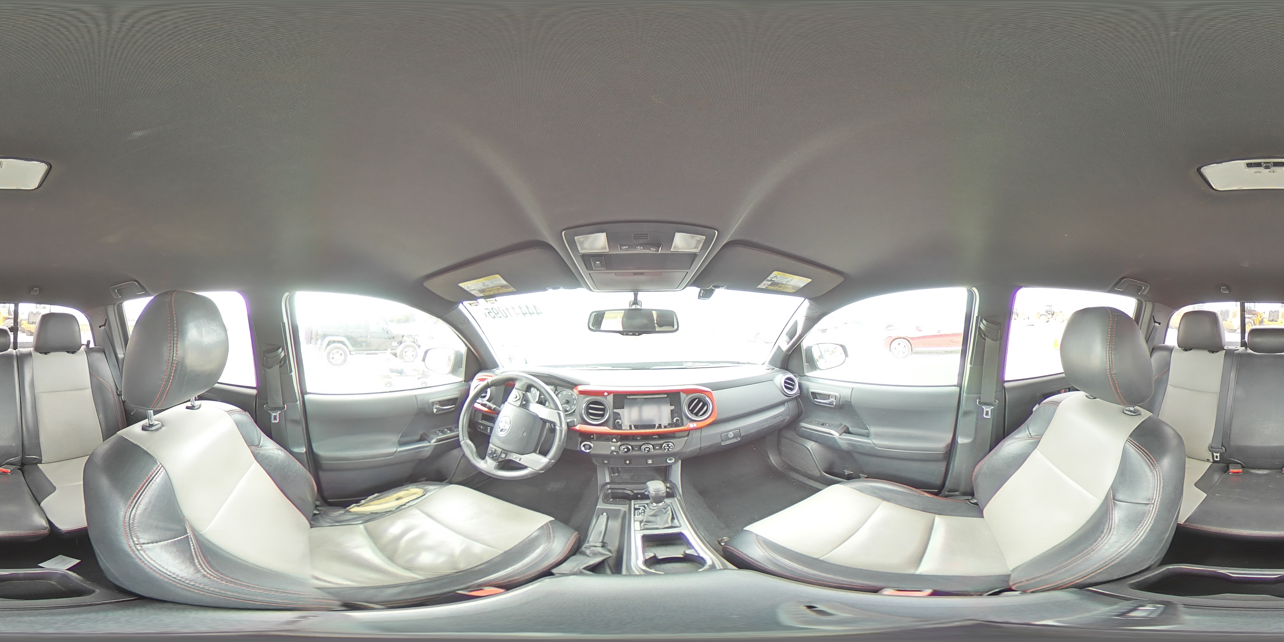 2016 Toyota Tacoma - Image 13