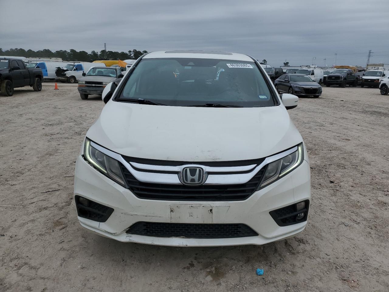 2018 Honda Odyssey - Image 5