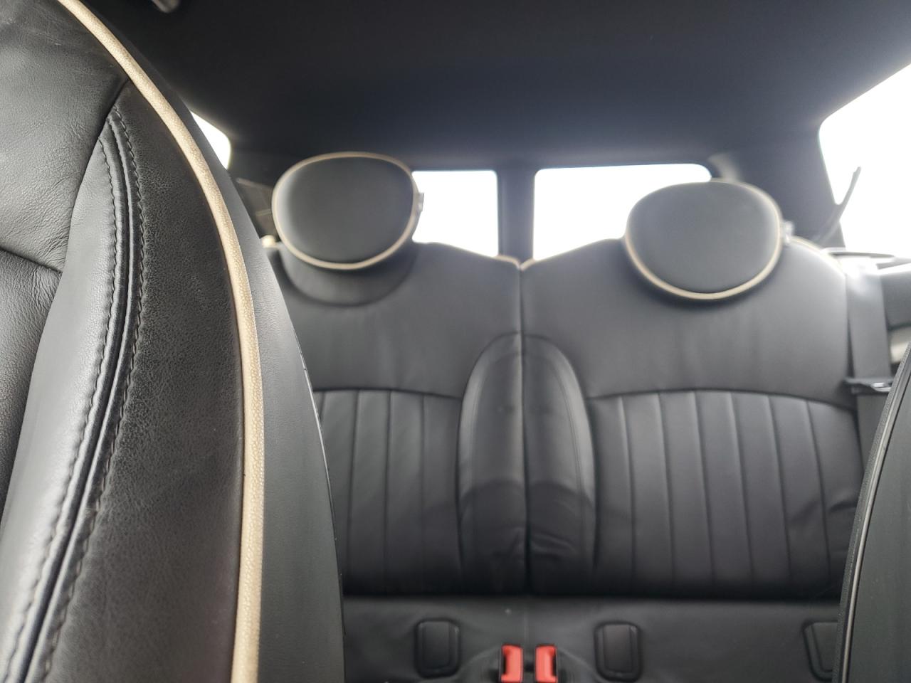 2009 MINI Cooper - Image 10