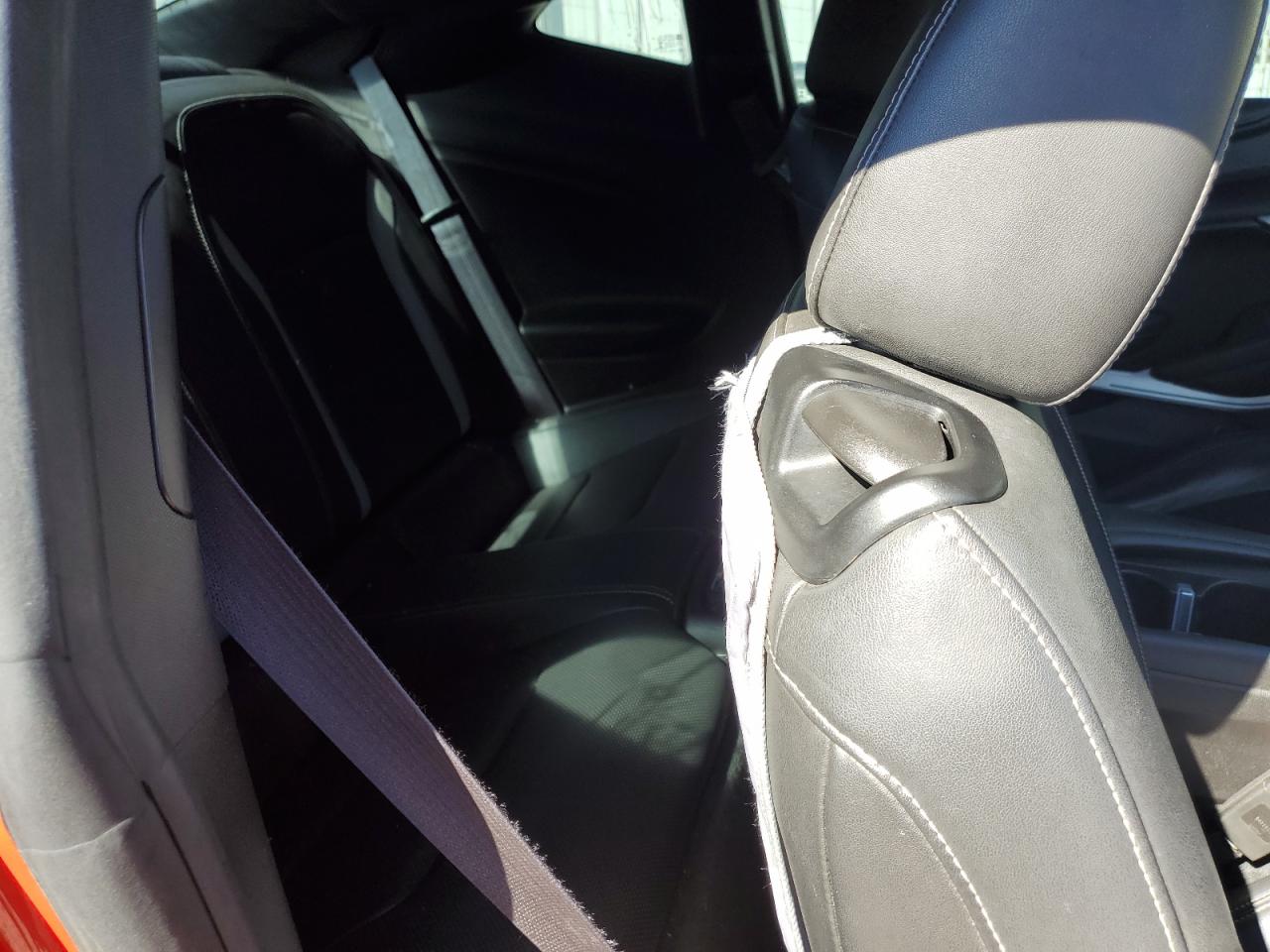 2016 Chevrolet Camaro - Image 10