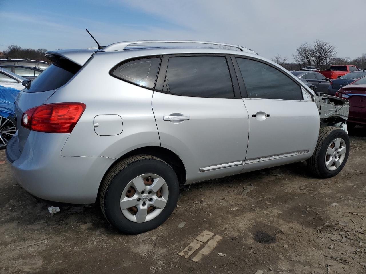 2014 Nissan Rogue - Image 3