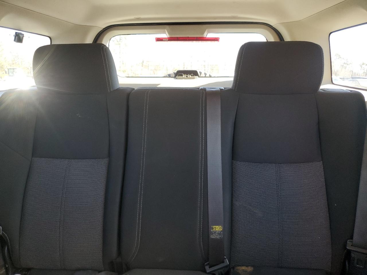 2006 Hummer H3 - Image 10