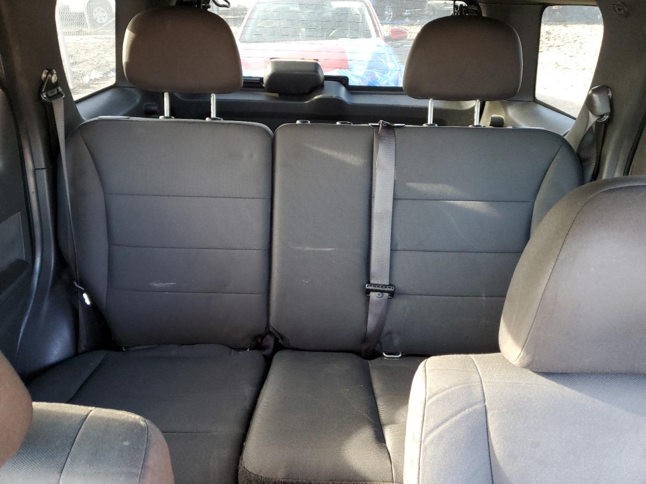 2011 Ford Escape - Image 10