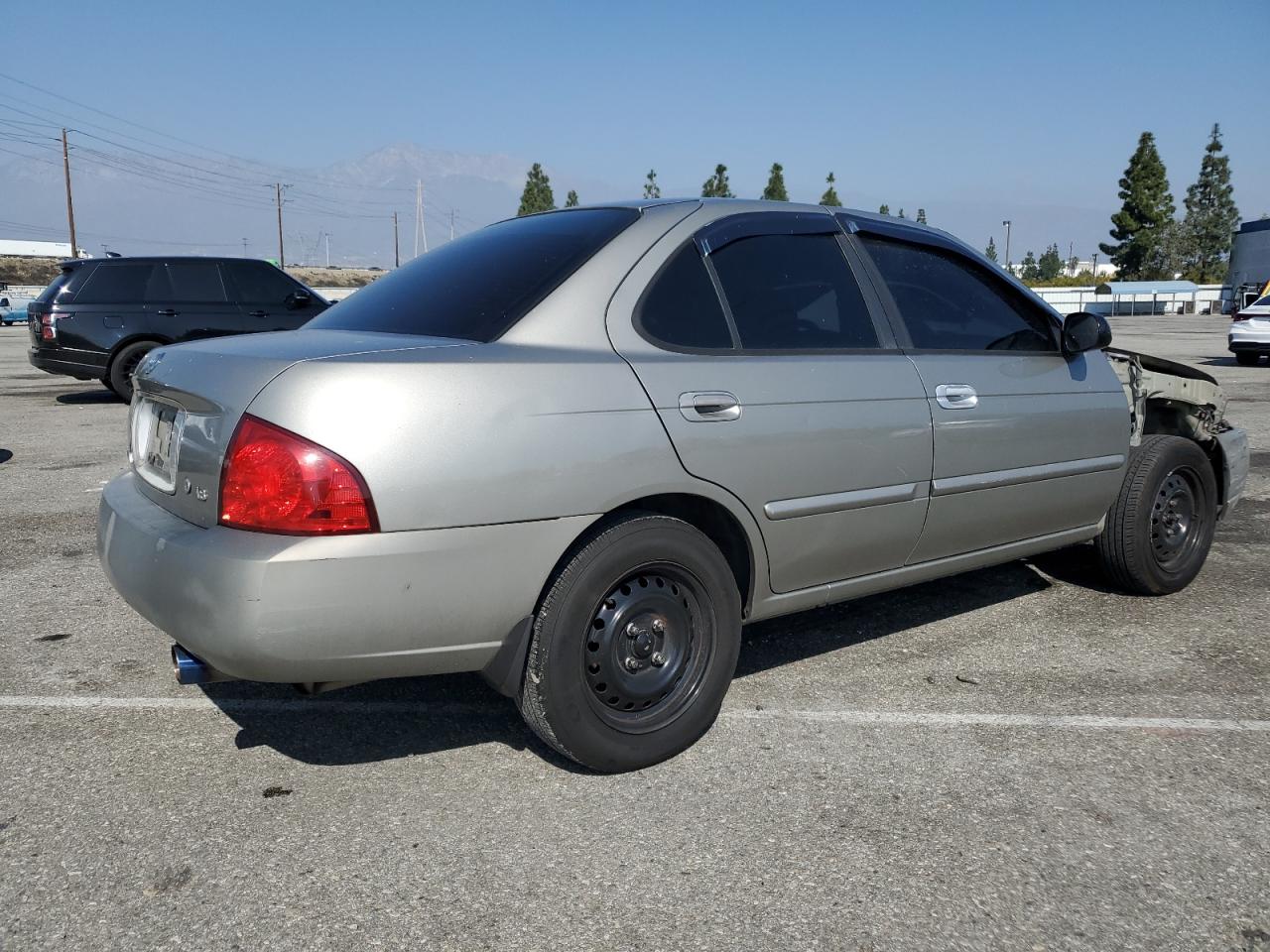 2005 Nissan Sentra - Image 3