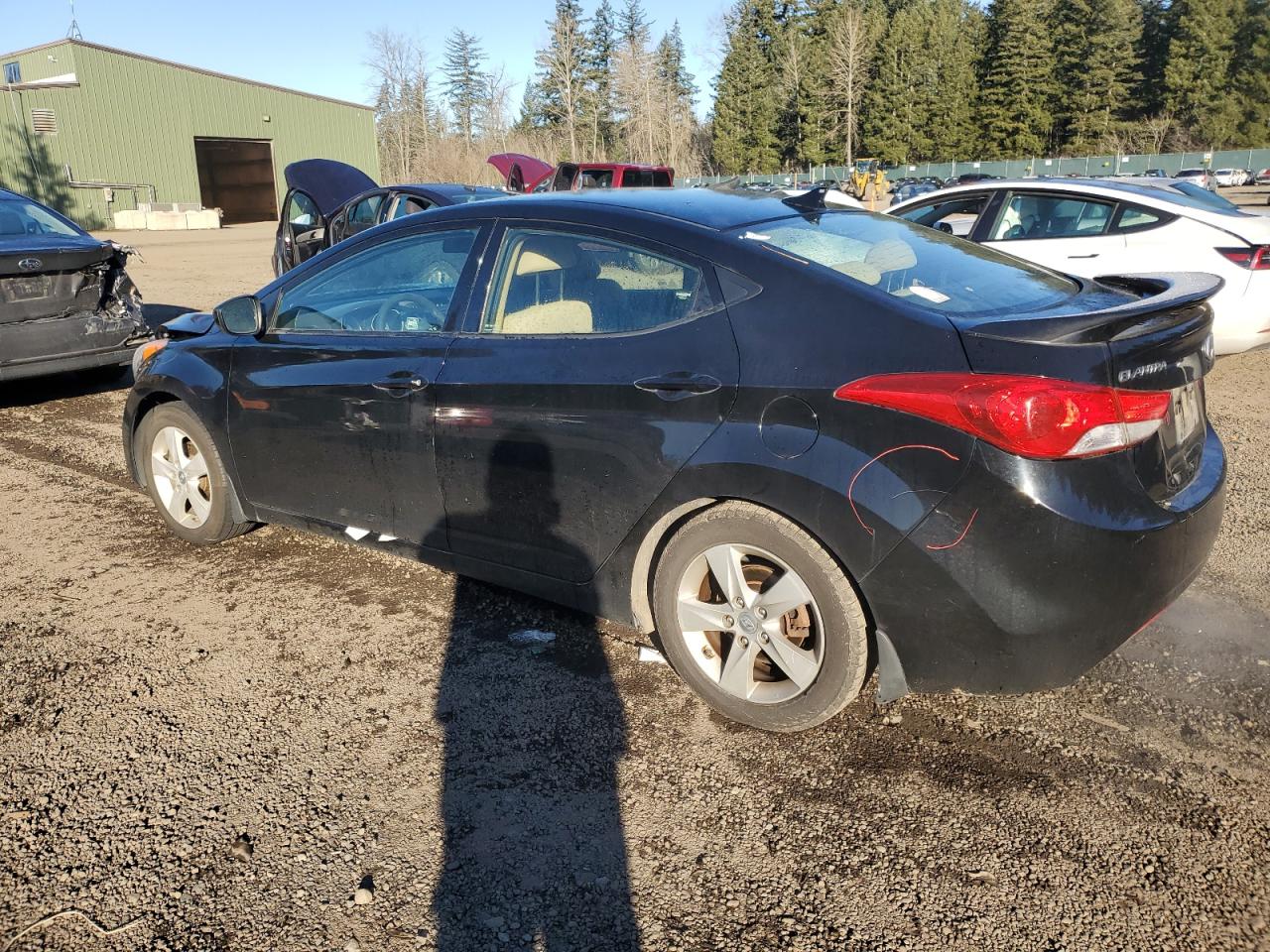 2013 Hyundai Elantra - Image 2