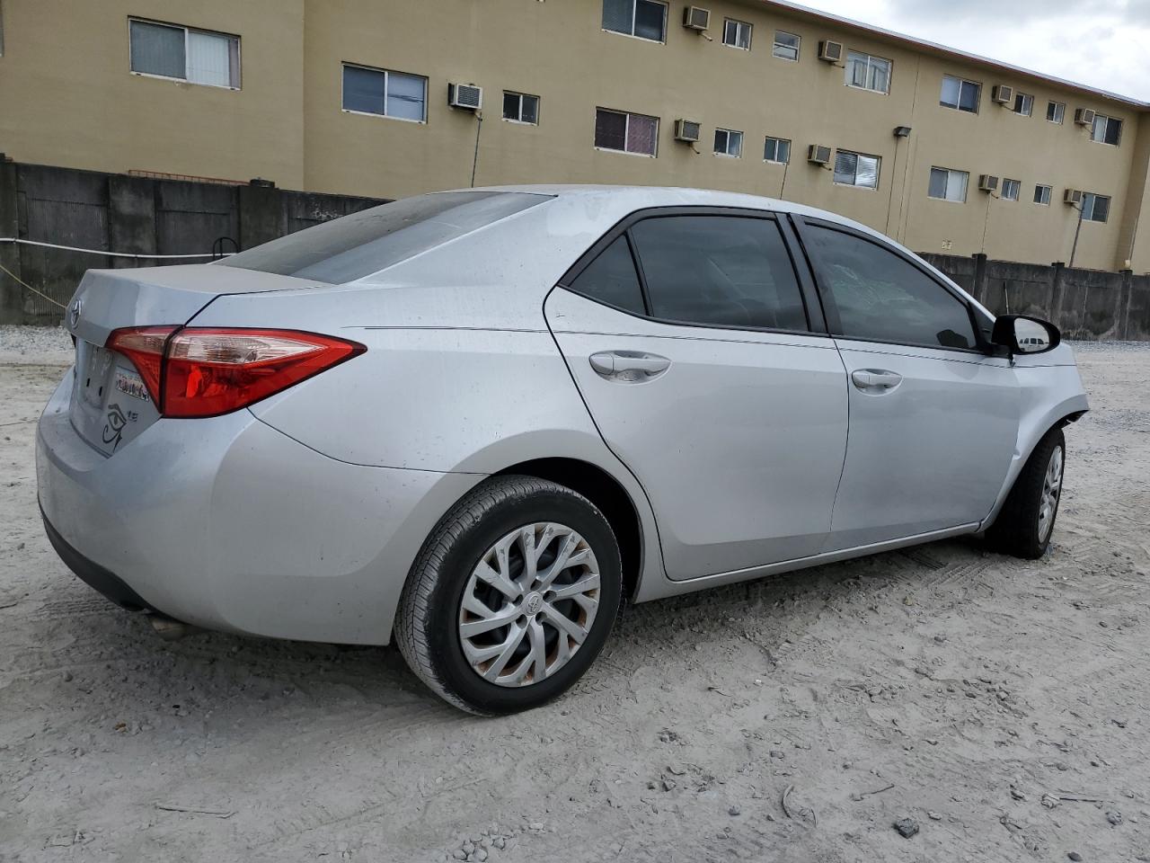 5YFBURHE9JP773557 TOYOTA COROLLA 2018