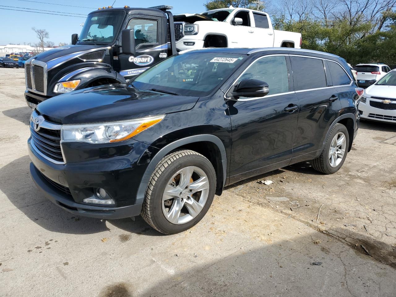 2015 Toyota Highlander - Image 1