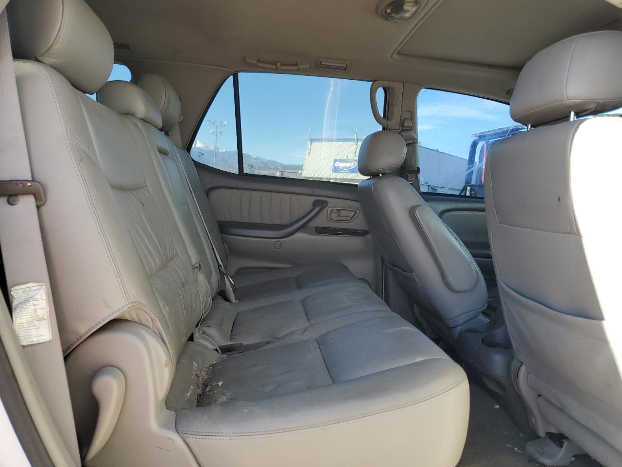2002 Toyota Sequoia - Image 11