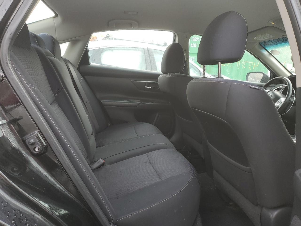 2017 Nissan Altima - Image 10