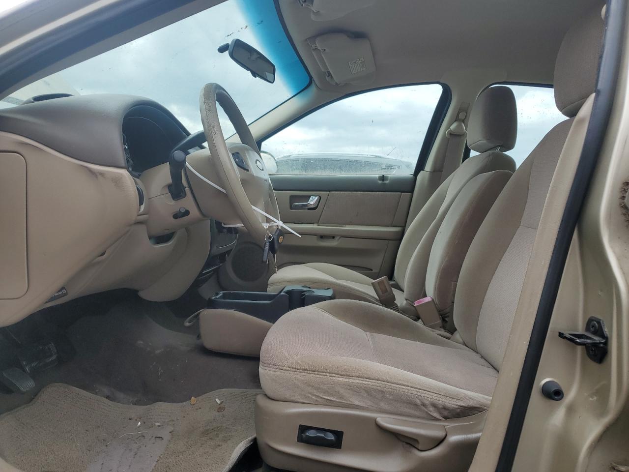 2000 Ford Taurus - Image 7